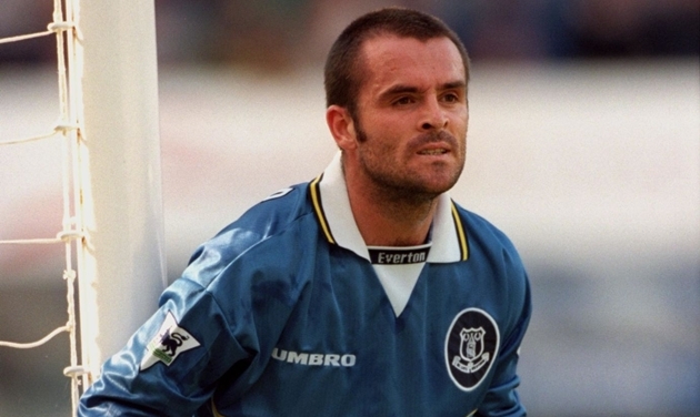 10. John Spencer: Cựu tiền đạo người Scotland từng ghi được 36 bàn thắng trong màu áo Chelsea. Mùa giải 1998 - 1999, ông thi đấu cho Everton nhưng không để lại dấu ấn đậm nét.