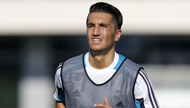 1. Nuri Sahin: Tiền vệ người Thổ Nhĩ Kỳ gia nhập Real Madrid vào năm 2011. Tuy nhiên, sự nghiệp của anh ở Santiago Bernabeu đã bị ảnh hưởng bởi chấn thương.