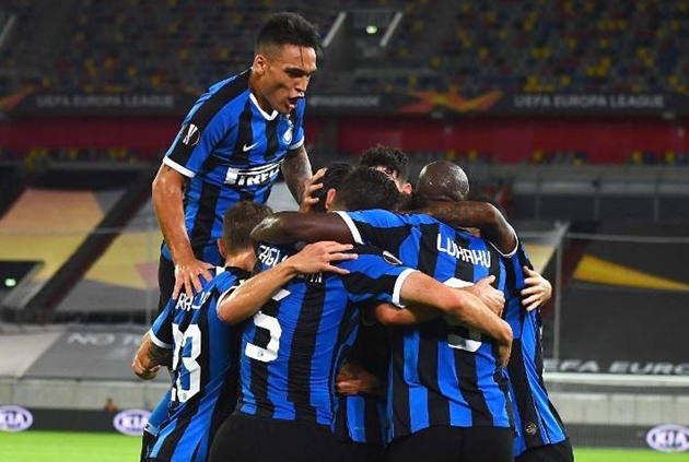 Chung cuộc, Inter Milan giành chiến thắng với tỉ số 5-0 và sẽ đối đầu với Sevilla ở trận đấu cuối cùng. Không thể phủ nhận, Nerazzurri đã chơi rất hay. Song, Shakhtar Donetsk cũng đã tặng cho họ rất nhiều quà.