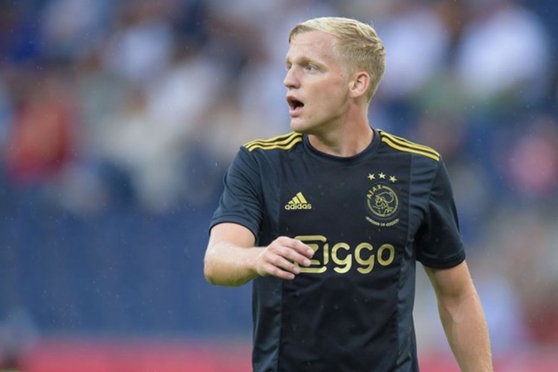 Robin van Persie sends warning message to Donny van de Beek over Manchester United transfer - Bóng Đá