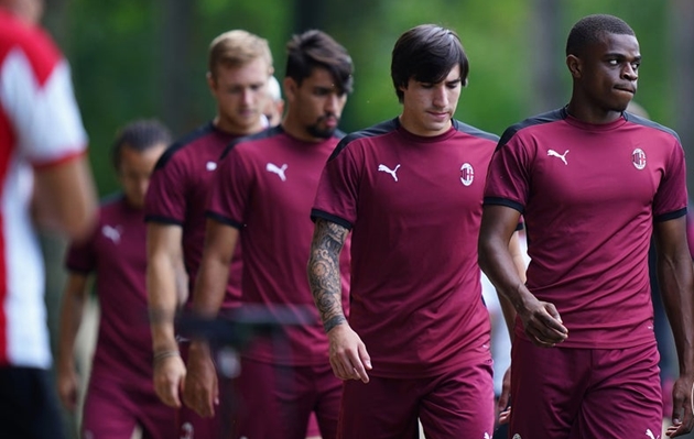 Hai tân binh Sandro Tonali và Pierre Kalulu dễ dàng hoàn thành mọi yêu cầu của cựu thuyền trưởng Fiorentina.
