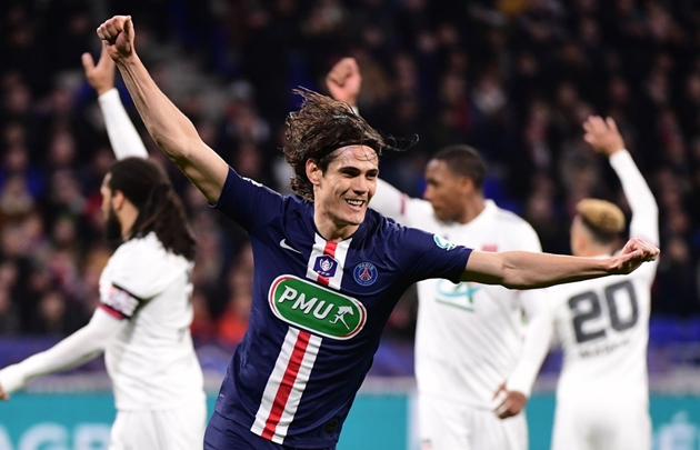 Tiền đạo người Uruguay chính là chân sút vĩ đại nhất lịch sử PSG với 200 bàn thắng sau 301 trận đấu.