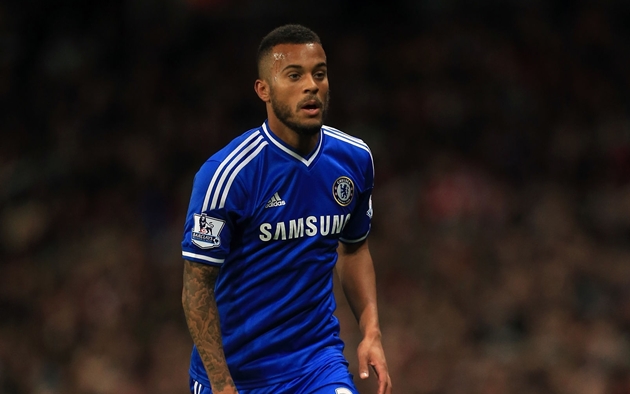 2. Ryan Bertrand: Hậu vệ người Anh trưởng thành từ lò đào tạo của Chelsea, gắn bó với The Blues trong 10 năm.