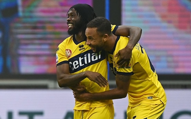 Gervinho khiến Inter Milan gặp khó ngay tại Giuseppe Meazza.
