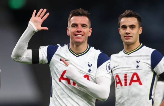 Giovani Lo Celso ăn mừng sau khi sút tung lưới Manchester City.