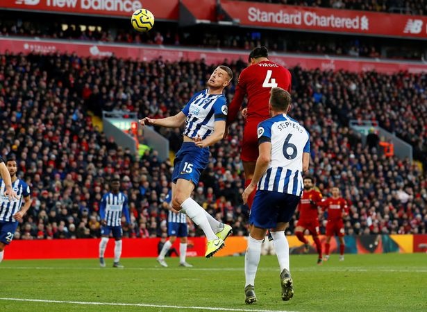 Trent Alexander-Arnold's request for Virgil van Dijk after assisting Dutchman's double vs Brighton - Bóng Đá