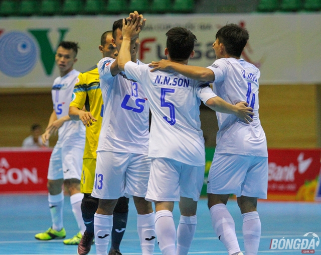 Chiến thắng đậm đà 5-1 trước Cao Bằng, Thái Sơn Nam đã giành chiếc vé cuối cùng vào bán kết. Ảnh: Văn Tuân