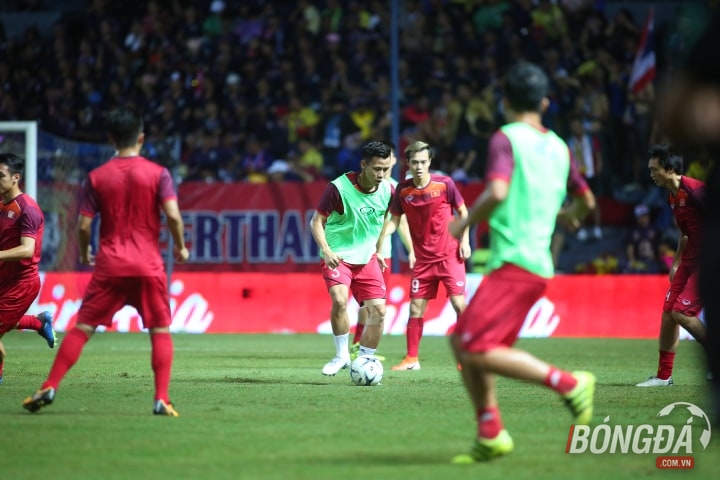 TRỰC TIẾP ĐT Việt Nam 0-0 ĐT Thái Lan: Tuấn Anh, Văn Toàn đá chính, Công Phượng dự bị - Bóng Đá