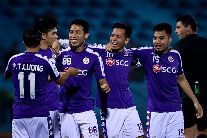 Nhiều tuyển thủ trong màu áo Hà Nội FC phải đến ngày 2/9 mới tập trung?