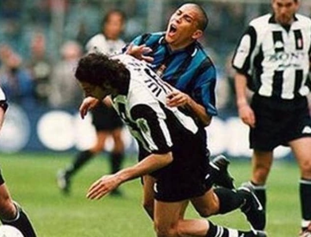 Derby D'Italia: Ân oán chất chồng hơn nửa thế kỷ - Bóng Đá