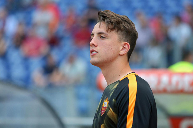 1/ Sinh ngày 7/3/1999 tại Rome, Luca Pellegrini là một người con của thành Rome chính gốc.