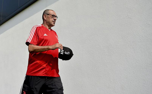 Ronaldo, De Ligt và đồng đội miệt mài 'luyện công' cùng Sarri - Bóng Đá