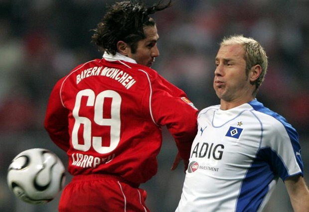 10. Bixente Lizarazu - Bayern Munich: Cầu thủ người Pháp giải thích lý do anh lấy số áo 69 vì anh nặng 69 kg, sinh năm 1969 và cao 1m69.