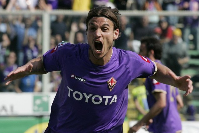 Chuyển sang thi đấu cho Fiorentina.