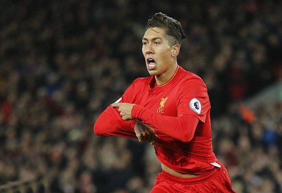 Firmino nâng tỷ số lên 2-1 trước khi hiệp một khép lại. Ảnh: Daily Mail.