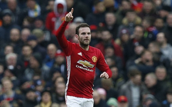 Bàn thắng đến từ tình huống phối hợp đẹp mắt của các cầu thủ Man Utd. Ảnh: Mirror.