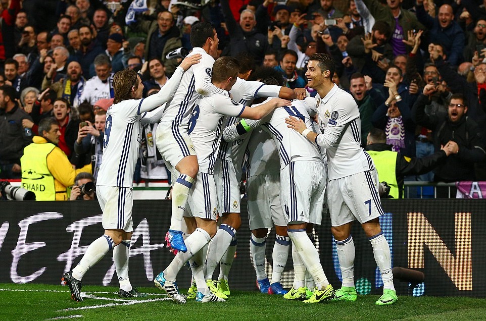 Real gần như đặt chân vào vòng Từ kết. Ảnh: Theguardian.