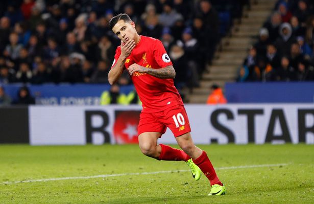 Coutinho gỡ lại 1 bàn cho đội khách.