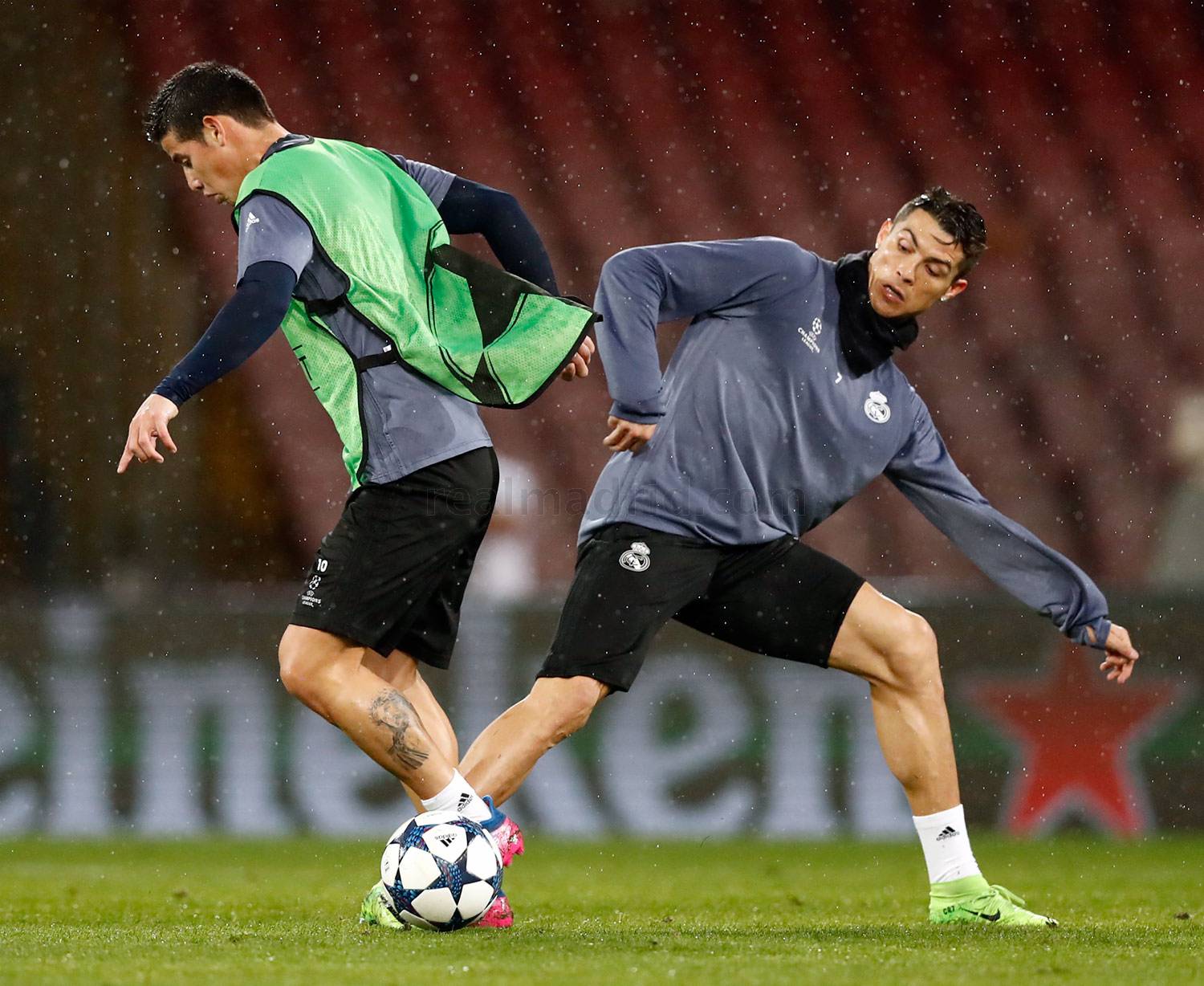 Ronaldo tập luyện rất sung sức.