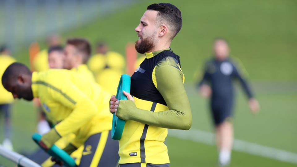 Các cầu thủ Man City chỉ thực hiện các bài tập thể lực.