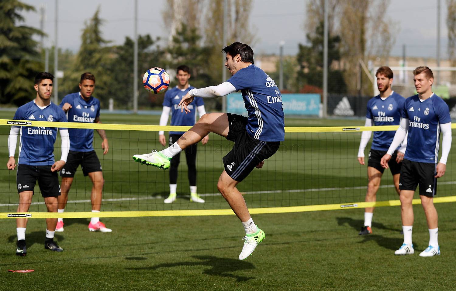 Các trụ cột của Real Madrid đã trở lại từ ĐTQG.