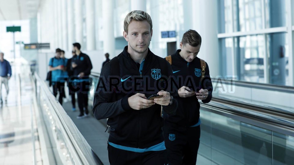 Ivan Rakitic với mái tóc vàng lãng tử.