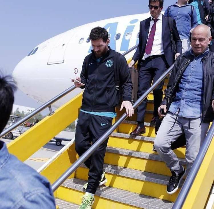 Các ngôi sao Barca hạ cánh an toàn.