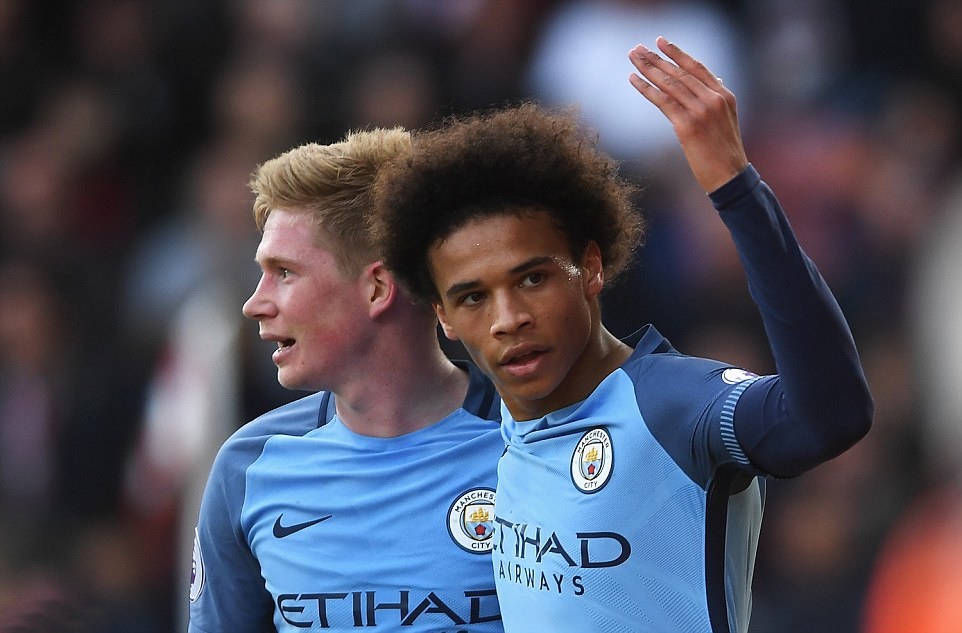 Một pha phối hợp tấn công mẫu mực.