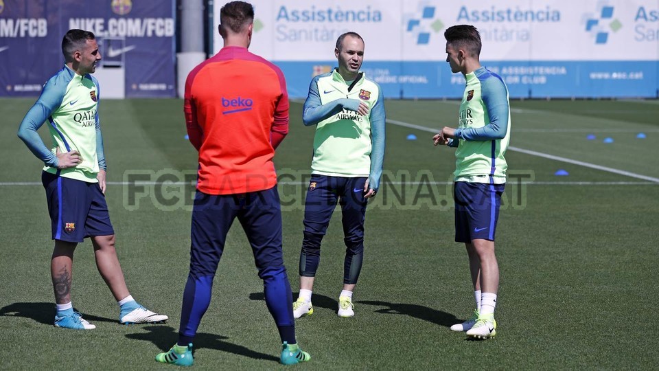 buổi tập của barca - Bóng Đá