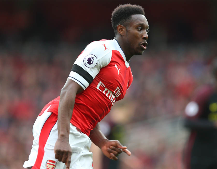 Welbeck chơi cho Arsenal từ 2014 đến nay. Anh ra sân 31 trận và ghi được 8 bàn.