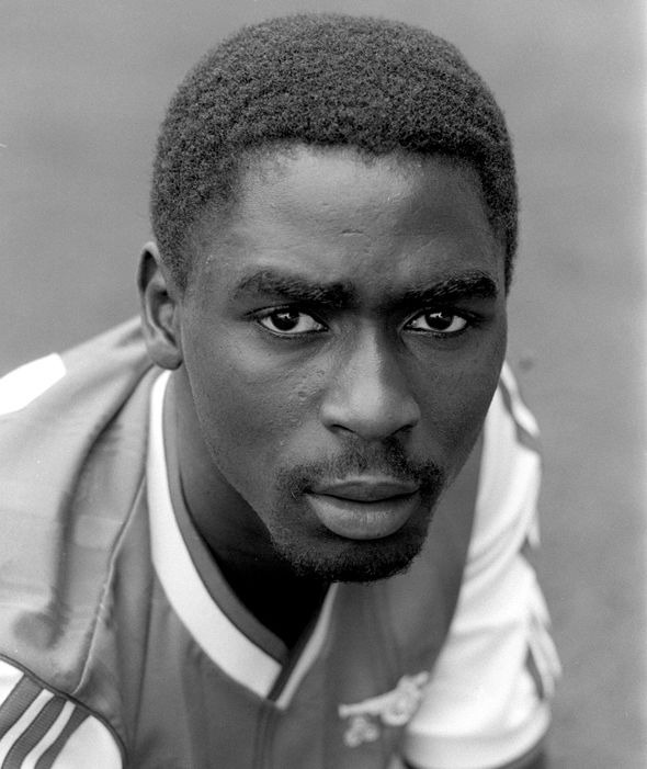 3. Andy Cole chơi cho Arsenal từ 1989 - 1992, ông chỉ ra sân 2 lần trong quãng thời gian này.