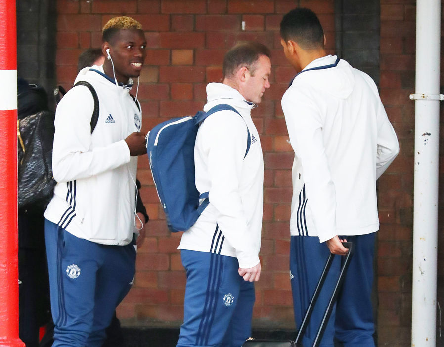 man utd trên đường tới London - Bóng Đá