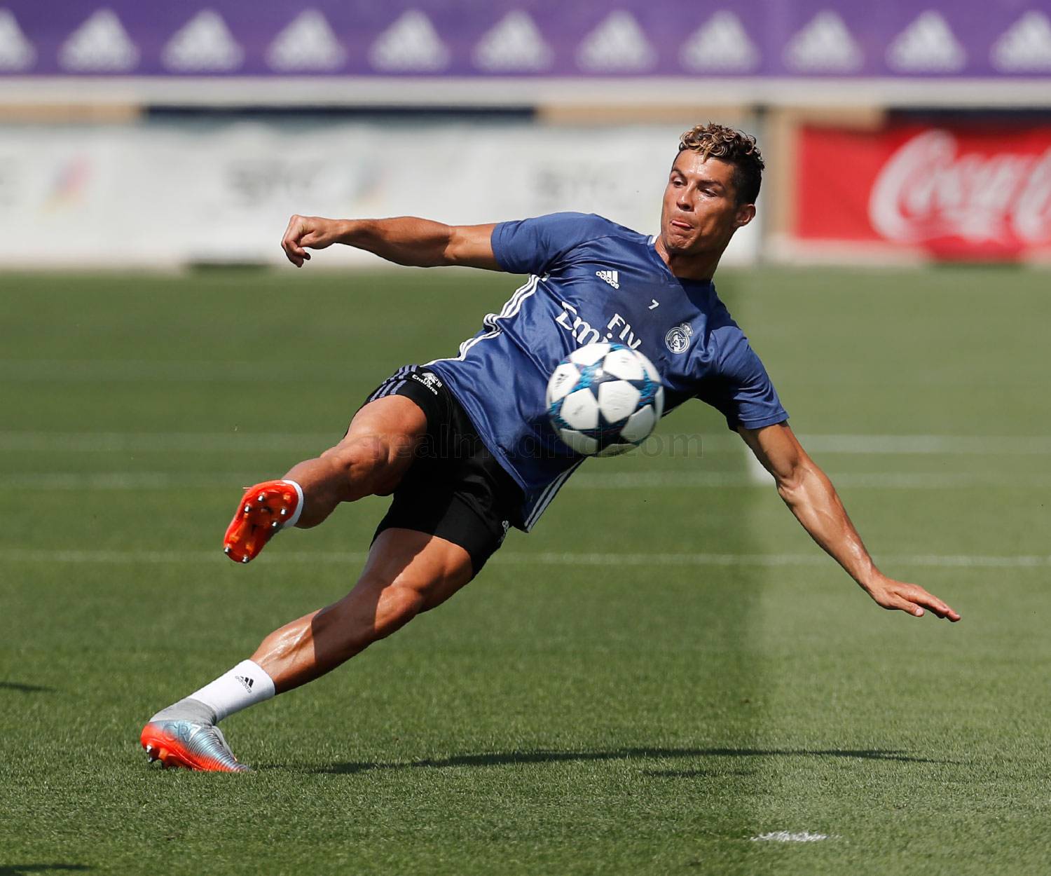 Các học trò của Zidane tập luyện rất tích cực.