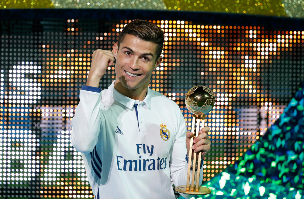 18/12/2016: Vô địch FIFA Club World Cup, giành luôn danh hiệu "Cầu thủ xuất sắc nhất giải".