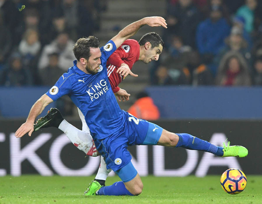 6. Christian Fuchs (Leicester City) - 97 lần.