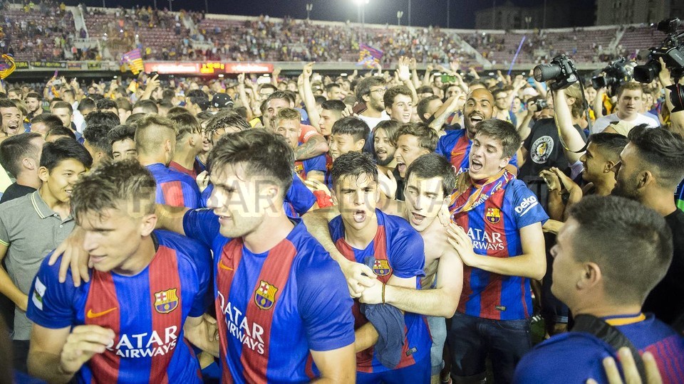 ảnh barca B thăng hạng sedunga - Bóng Đá