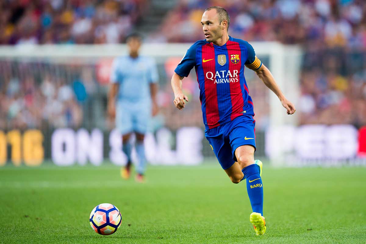 9. Cầu thủ tham gia nhiều trận chung kết Champions League nhất: Người đang giữ kỷ lục là Iniesta với 4 lần vào năm 2006, 2009, 2011 và 2015.