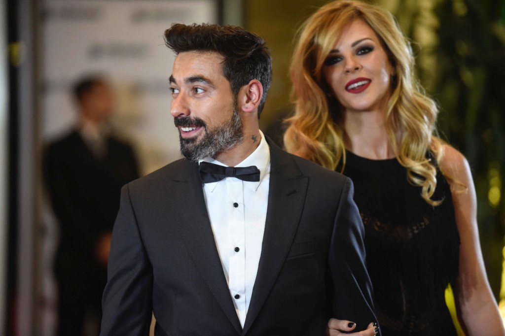 Ezequiel Lavezzi chỉ là 2 trong số 4 tuyển thủ Argentina được mời dự lễ cưới