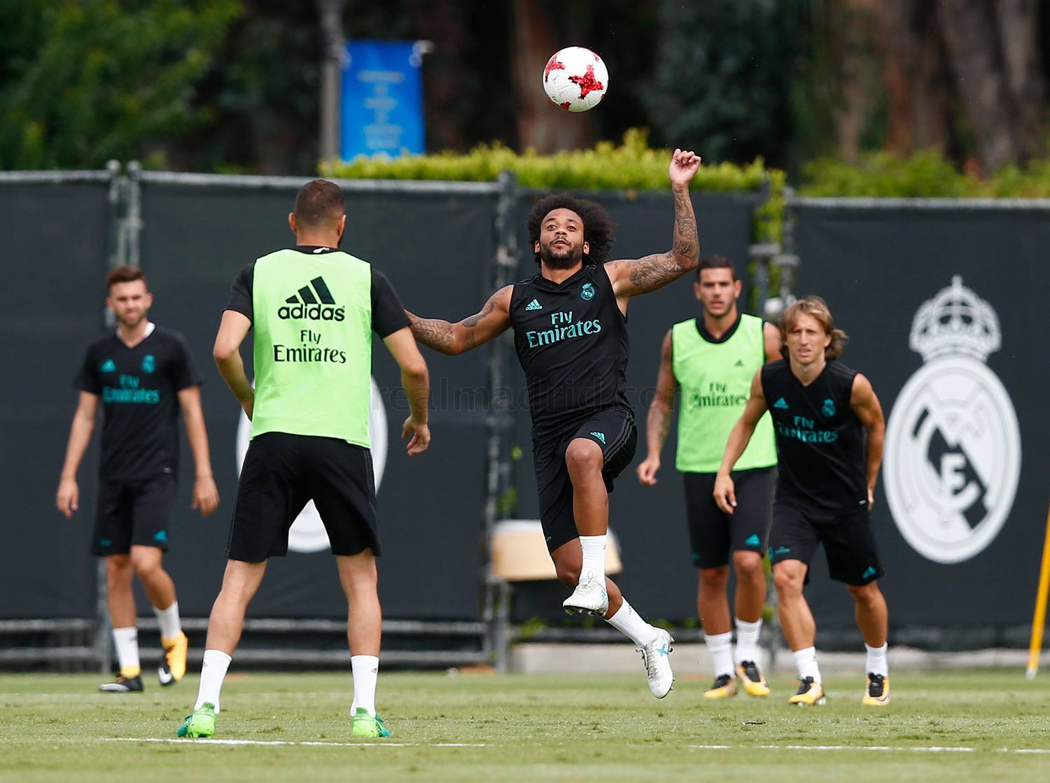 Man City cũng là một đối thủ đáng gờm không kém Man Utd.