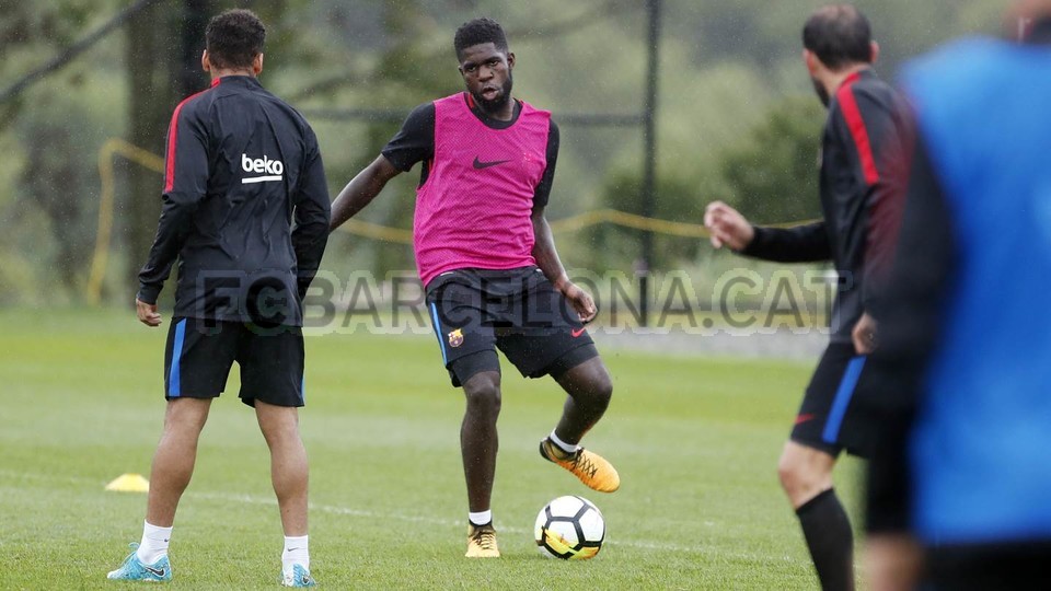 barca tập luyện - Bóng Đá