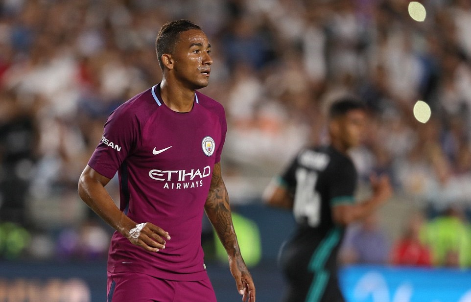 Danilo gặp lại đội bóng cũ không lâu sau khi chia tay.