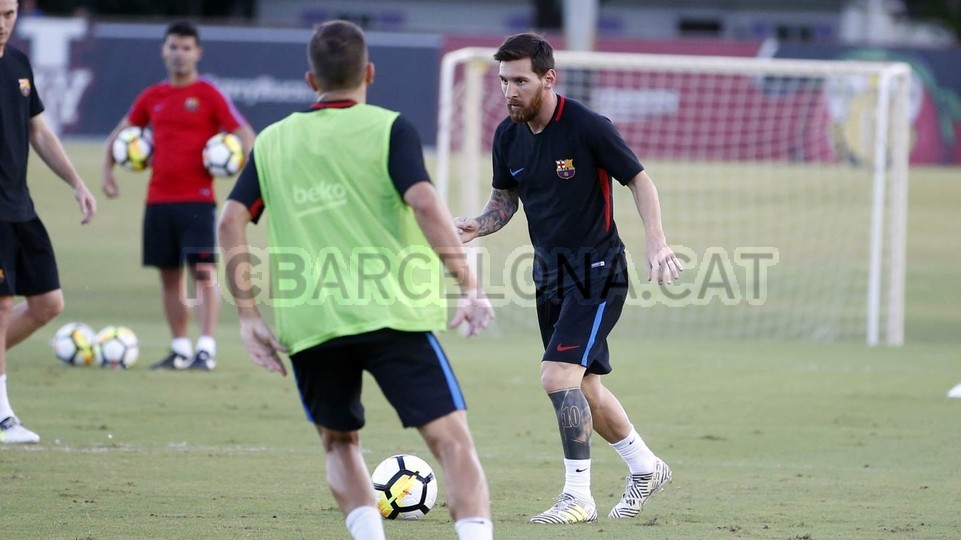 barca tập luyện - Bóng Đá