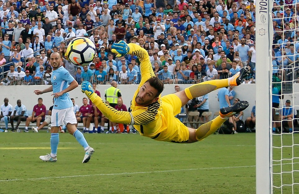 Tottenham còn nhiều vấn đề phải giải quyết.