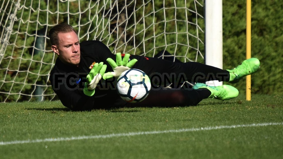 Anh lập tức lao vào tập luyện.