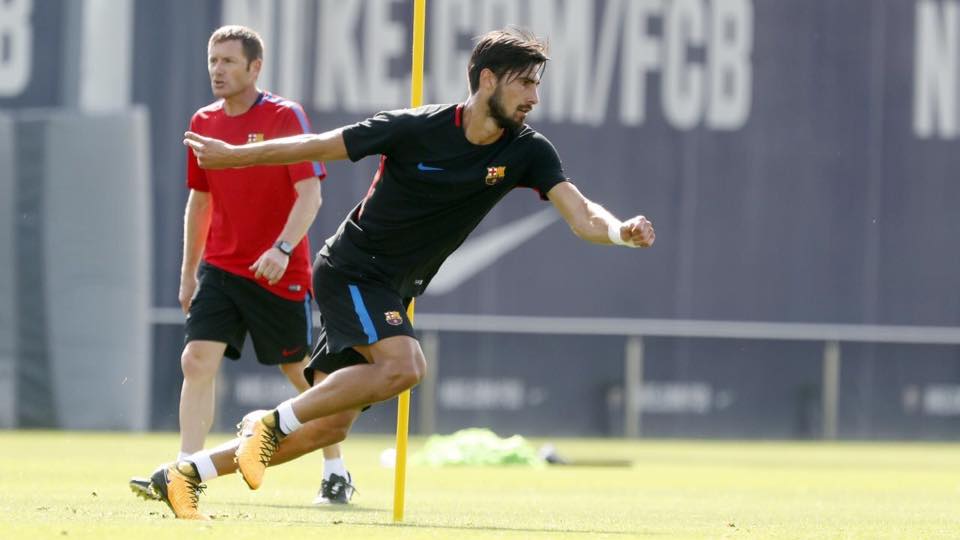 barca tập luyện - Bóng Đá