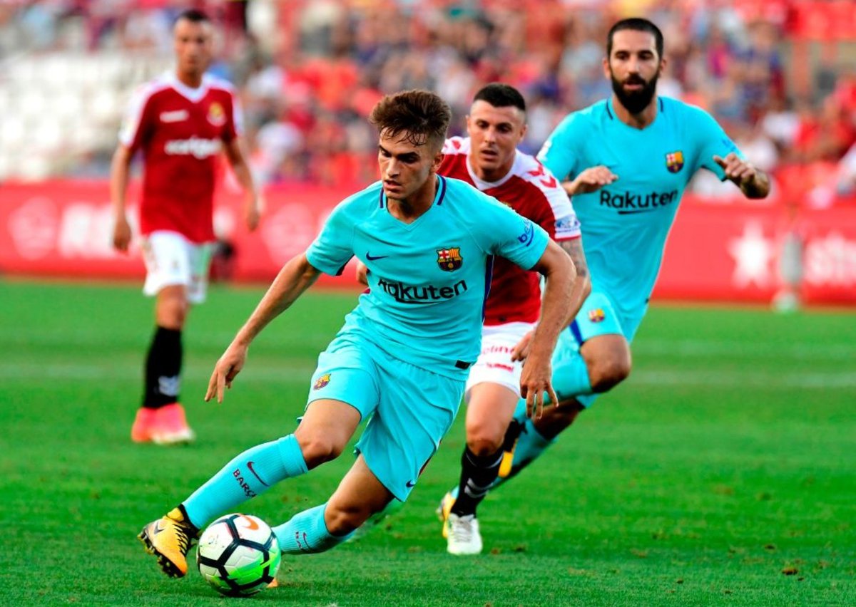 Khiến các cầu thủ Barca gặp khó khăn.