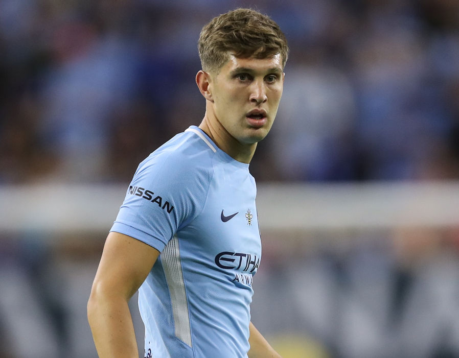 Hậu vệ: John Stones.