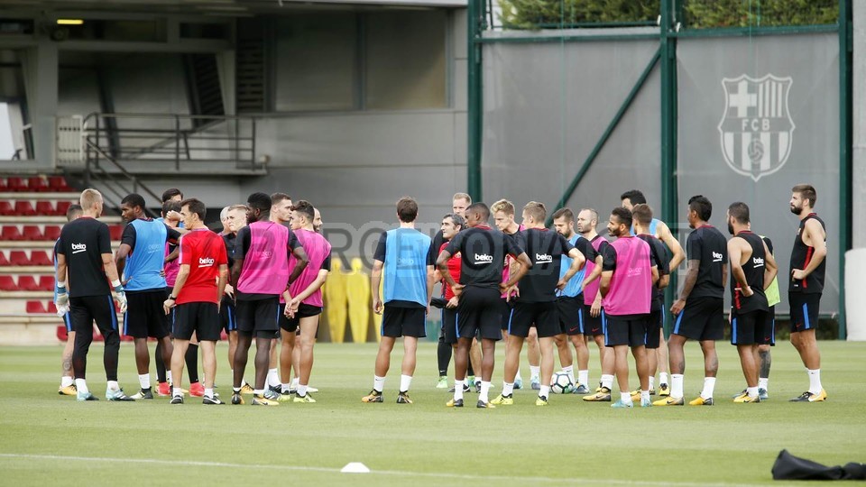 barca tập luyện - Bóng Đá