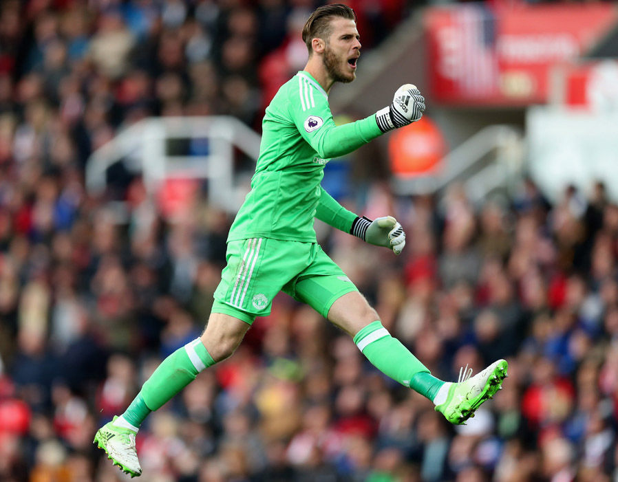 De Gea - 7: Thủ thành người Tây Ban Nha phải làm việc khá vất vả ở trận đấu này. Anh có pha cản phá xuất thần ở phút 62 sau cú đệm bóng cận thành của Jese. Tuy nhiên sự xuất sắc của De Gea không giúp Man Utd giành trọn 3 điểm.
