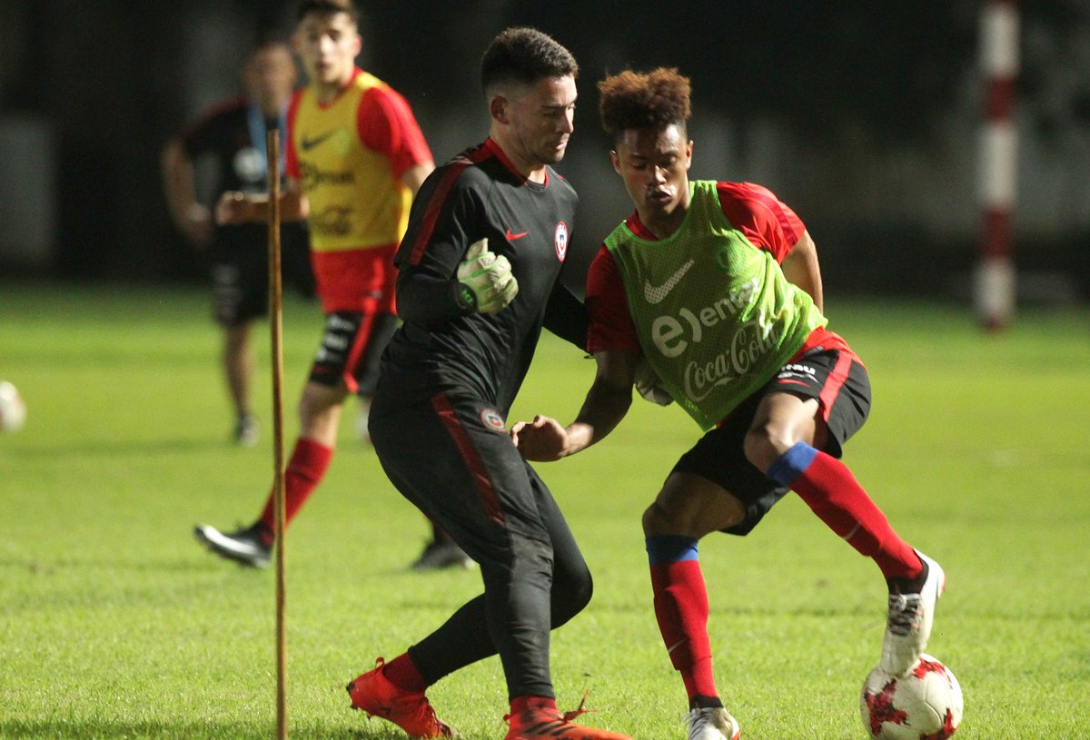 chile tập luyện - Bóng Đá